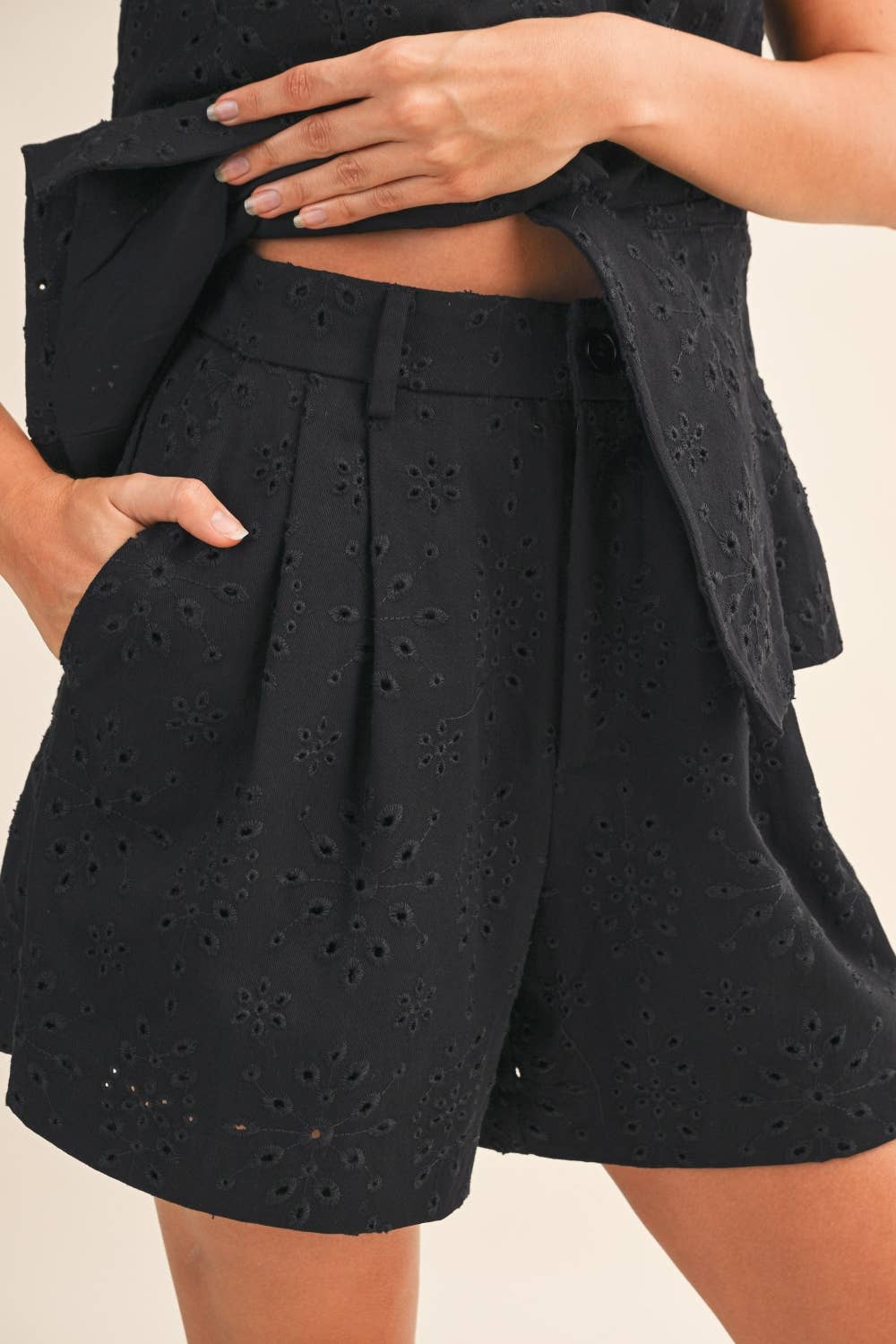 IST6276-A  TWILL EYELET VEST AND PANTS SET/FULLY LINED