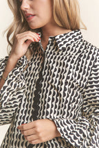 Stripe Pattern Wave Trimmed Balloon Sleeve Top