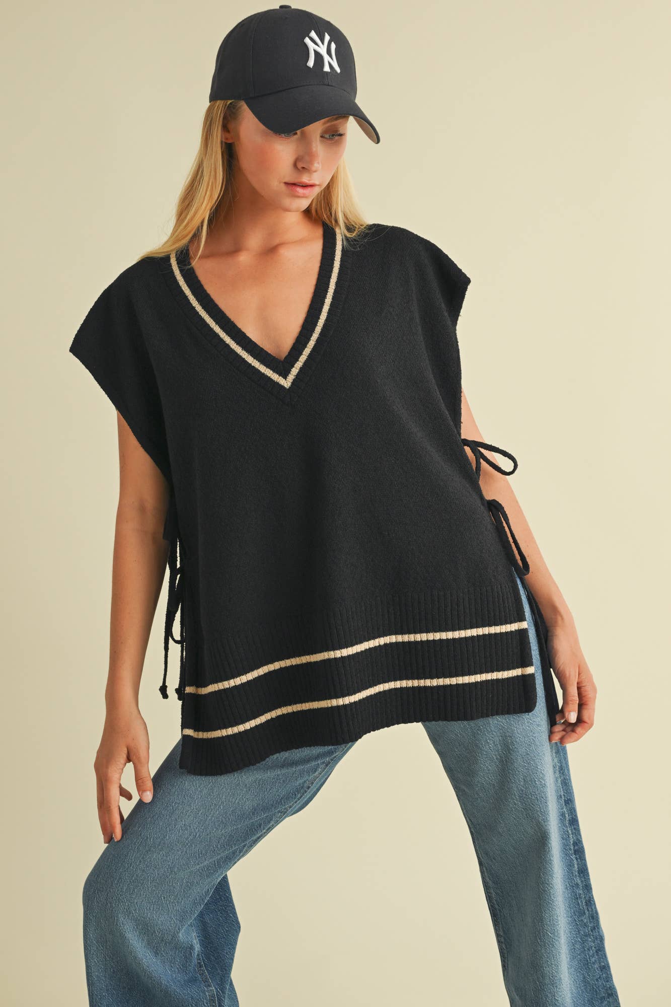 OPEN SIDE TIE V NECK SWEATER VEST TOP