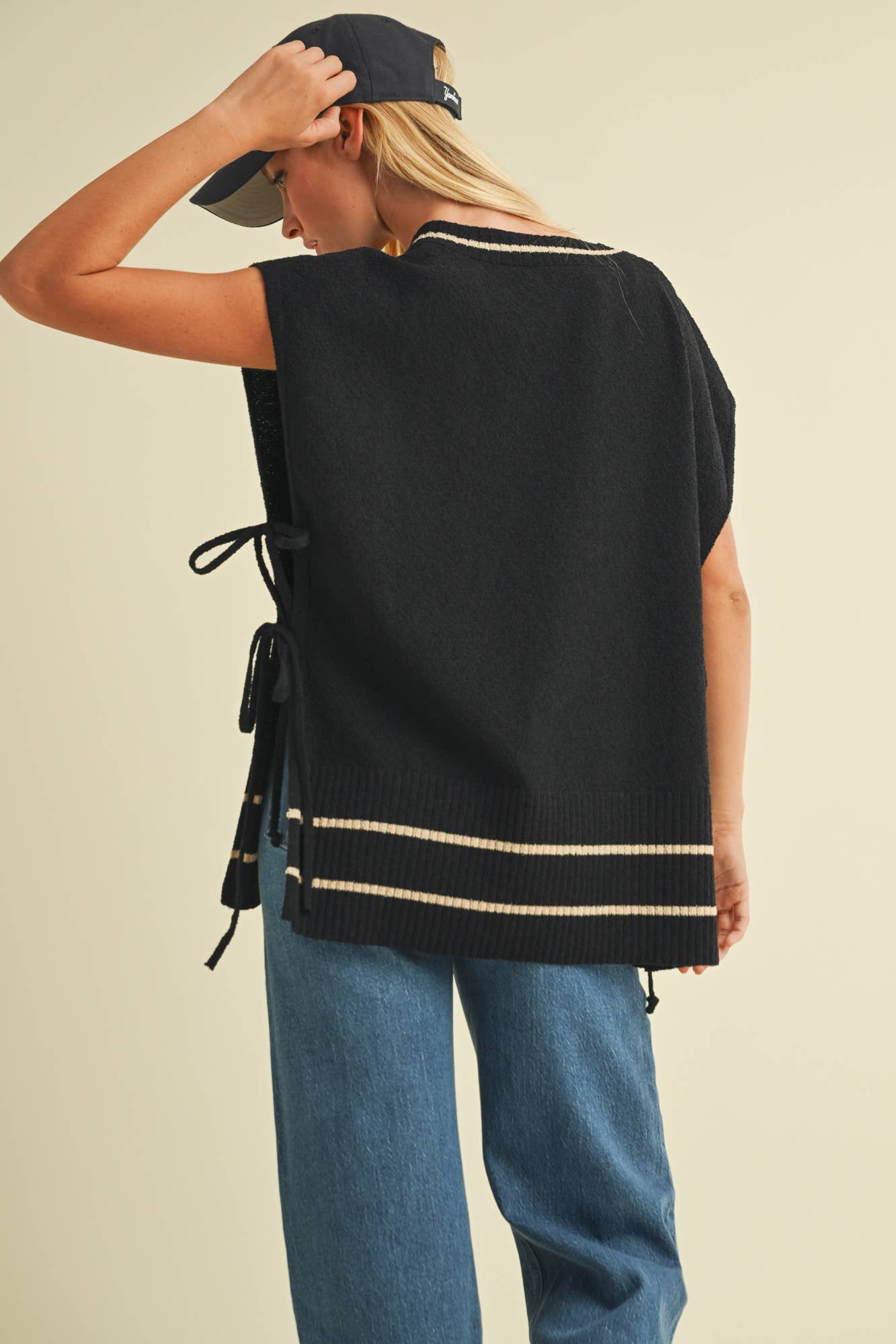 OPEN SIDE TIE V NECK SWEATER VEST TOP