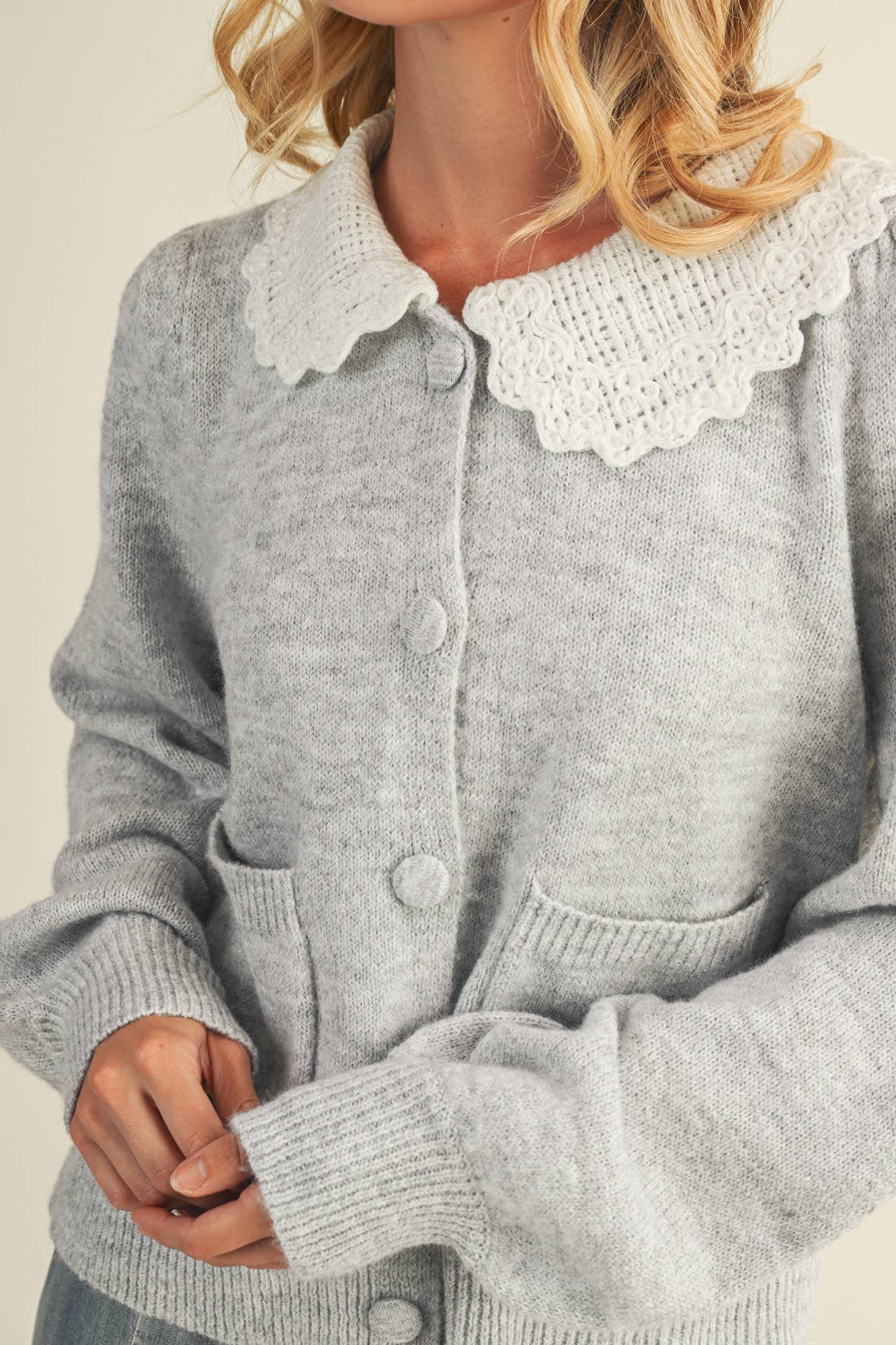 Scalloped Collar Knit Cardigan