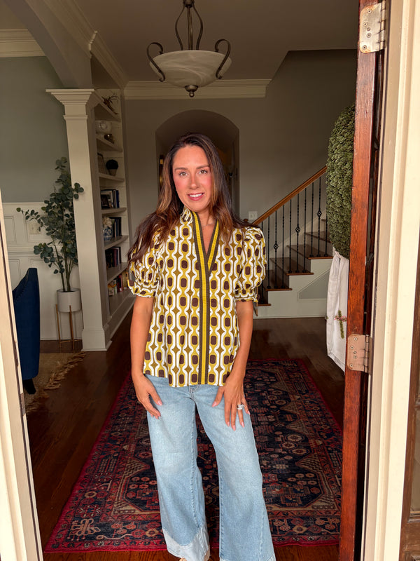 Retro Revival Puff Sleeve Top