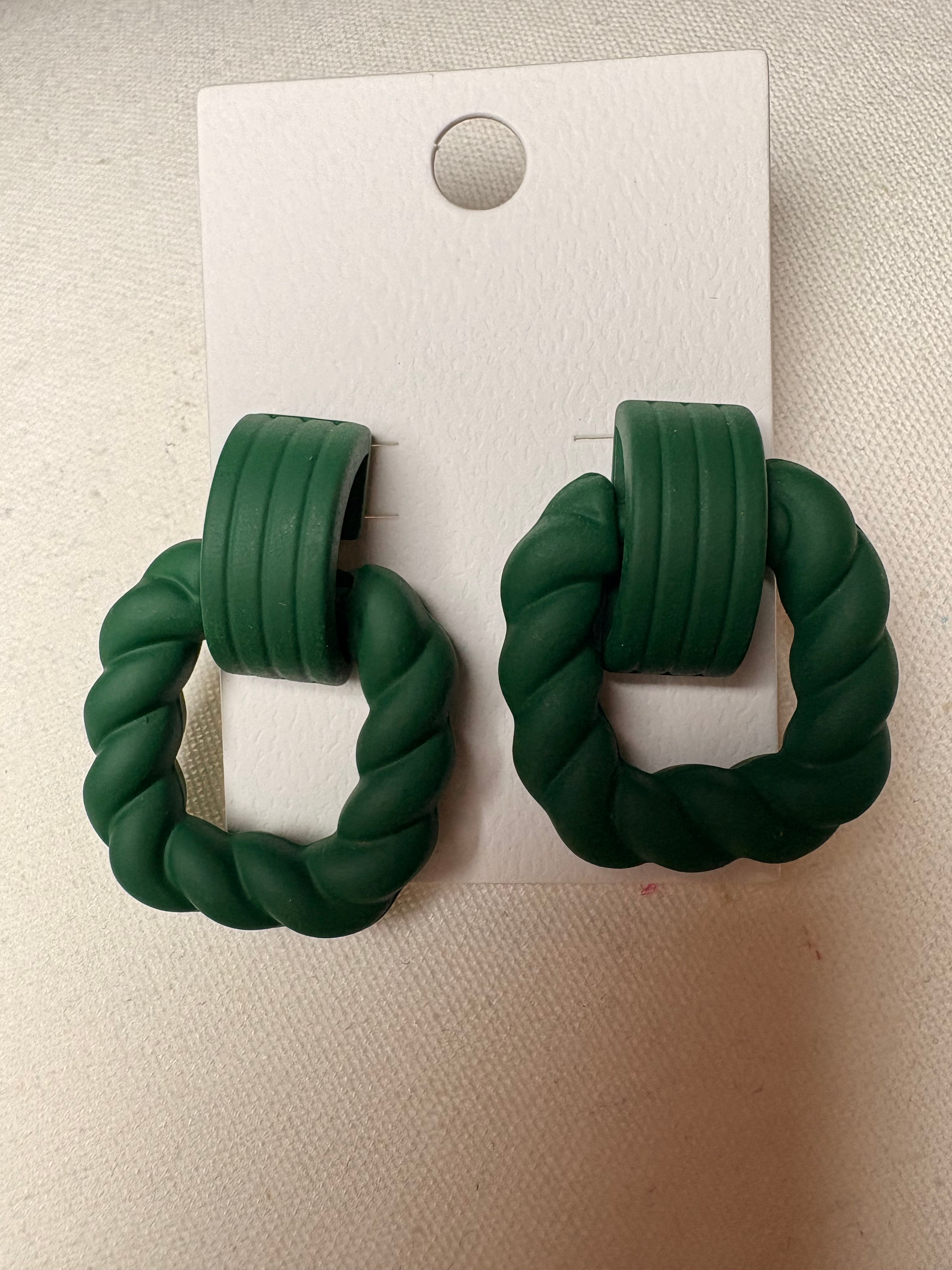 Twisted Square Link Earrings - Green