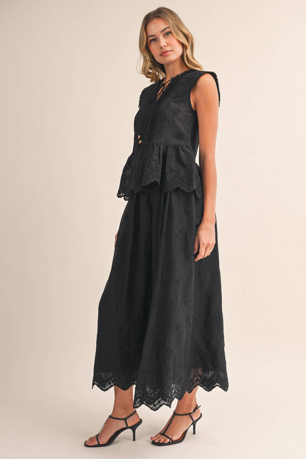 SCALLOP TOP AND SKIRTS SET